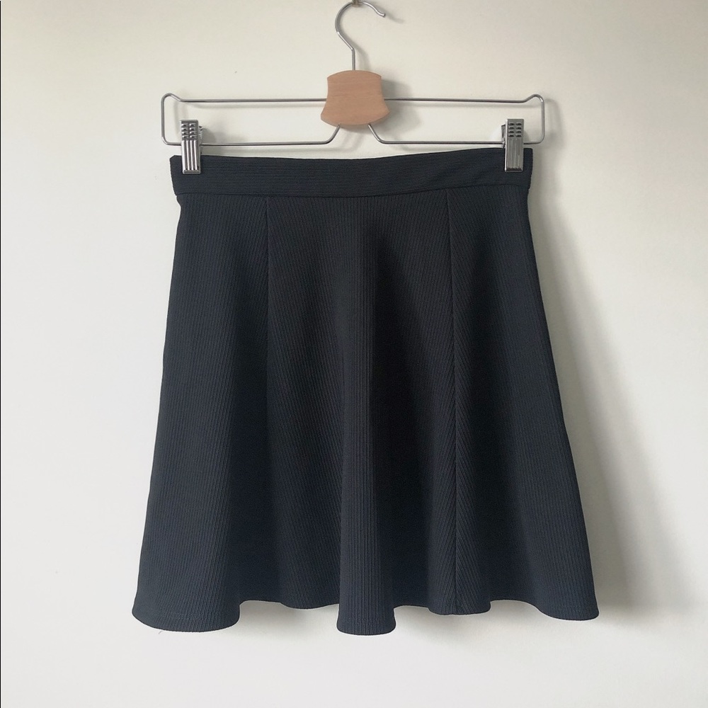 black skirt